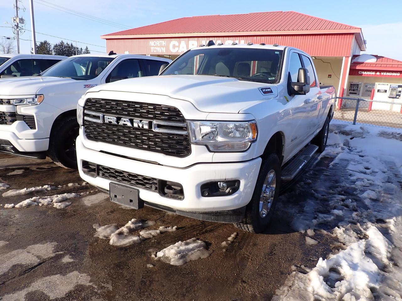 2023 Ram 3500 Big Horn 4WD CREW CAB 8'BOX Listowel ON