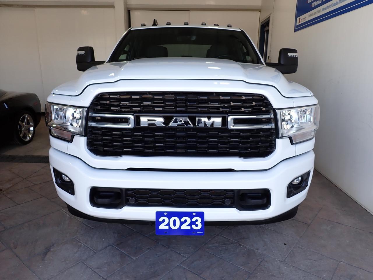 2023 Ram 3500 Big Horn 4WD CREW NAVI SPORT APP PKG 8' BOX Listowel ON
