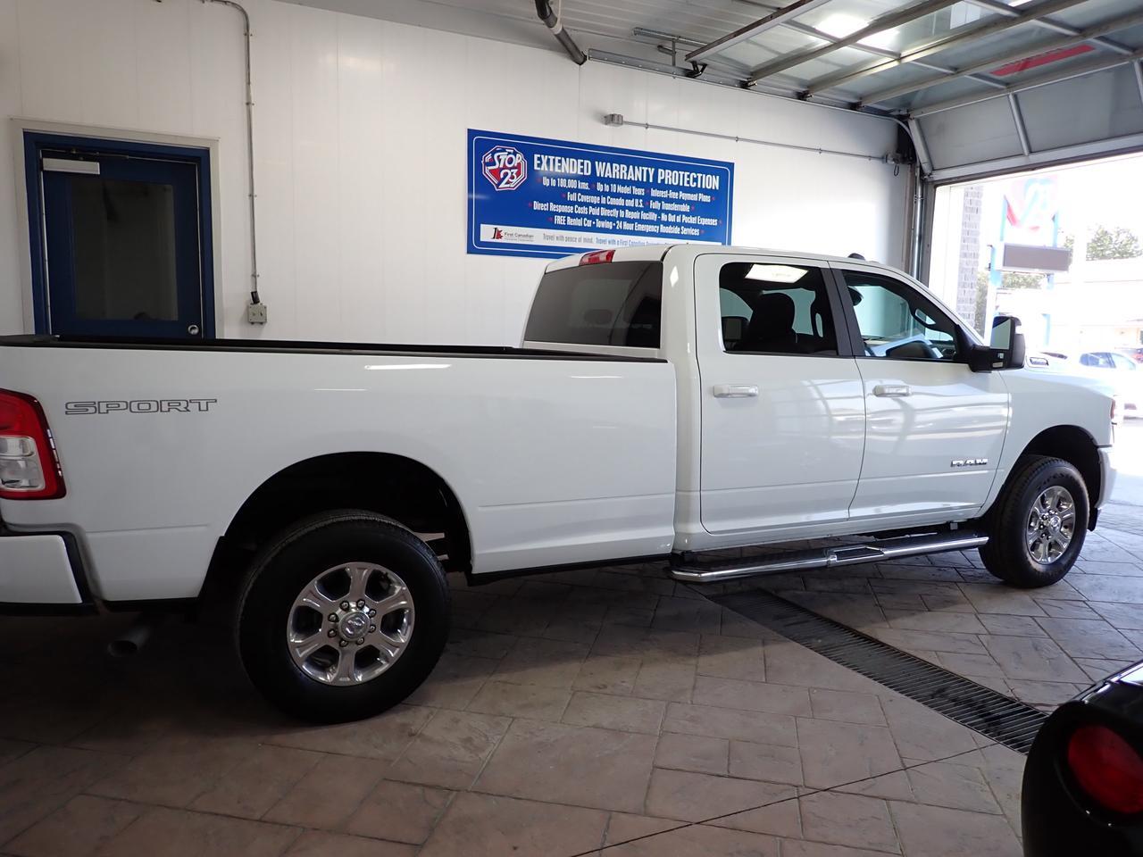 2023 Ram 3500 Big Horn 4WD CREW NAVI SPORT APP PKG 8' BOX Listowel ON