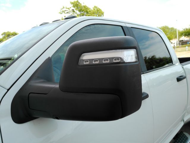 2023 Ram 3500 Big Horn Crew Cab 4x4 8' Box Plano TX