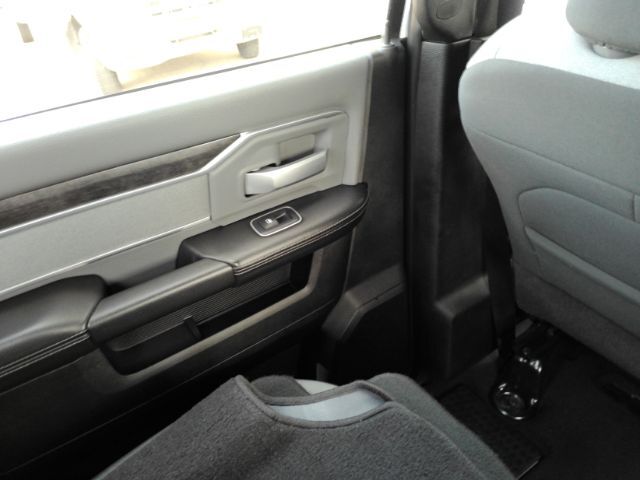 2023 Ram 3500 Big Horn Crew Cab 4x4 8' Box Plano TX