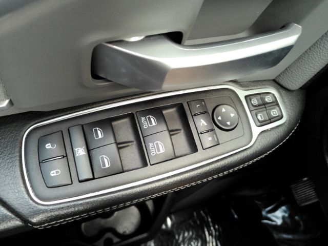 2023 Ram 3500 Big Horn Crew Cab 4x4 8' Box Plano TX