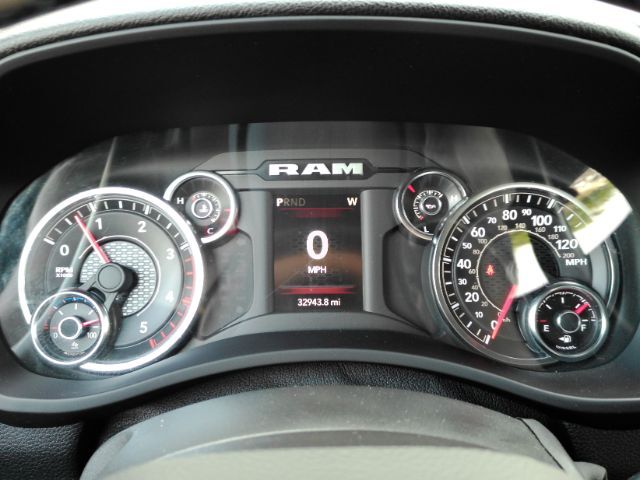 2023 Ram 3500 Big Horn Crew Cab 4x4 8' Box Plano TX