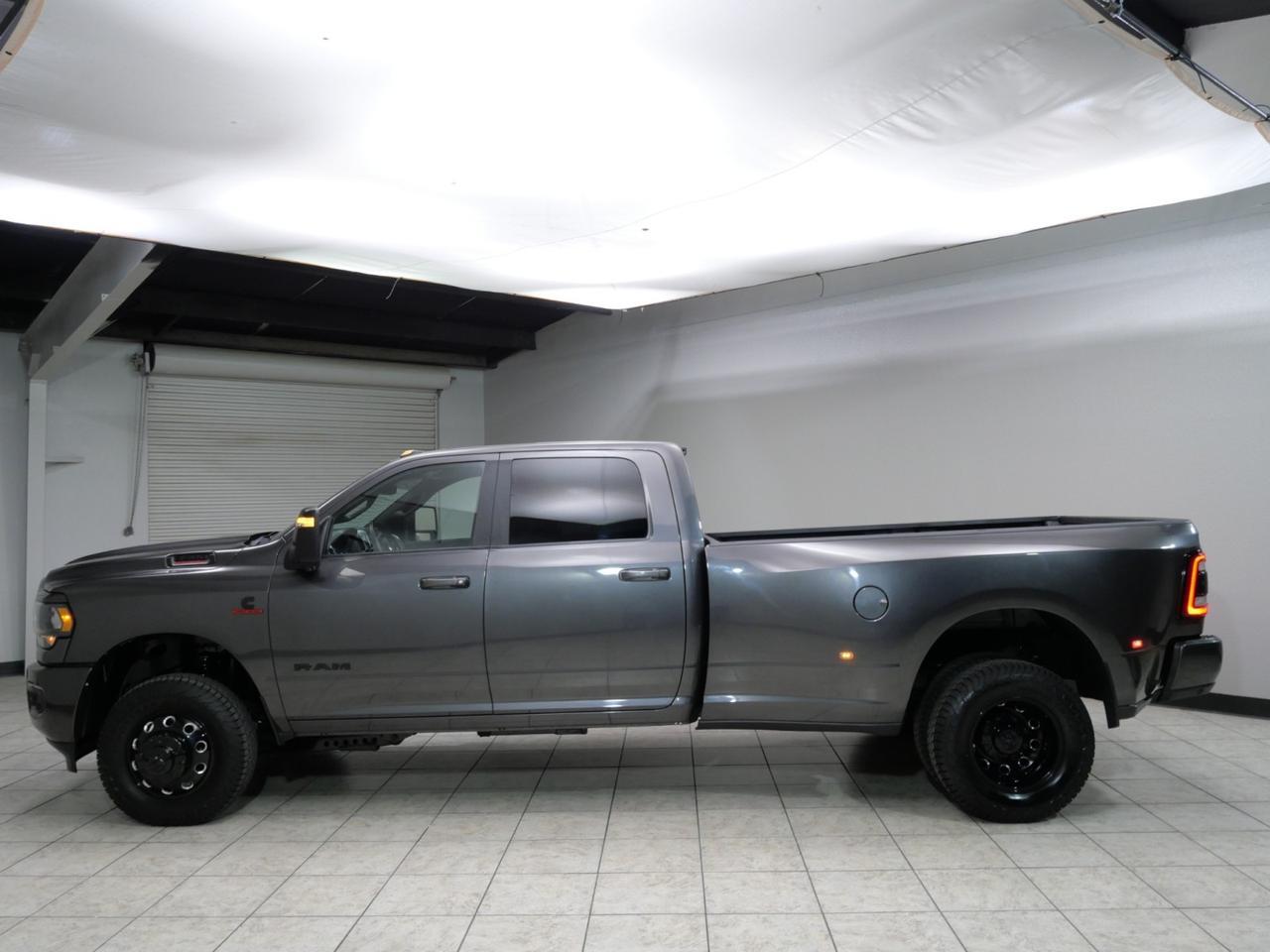 2023 Ram 3500 Big Horn Night Edition 6.7L cummins 4x4 Mansfield TX
