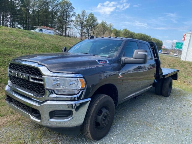 2023 Ram 3500 Chassis Tradesman/SLT/Laramie/Limited