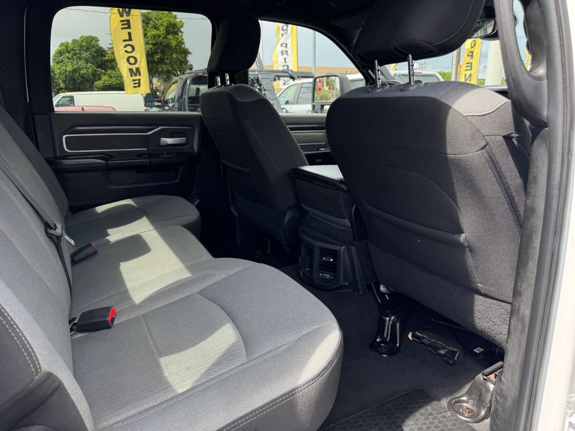 2023 Ram 3500 Crew Cab Big Horn Pickup 4D 8 ft