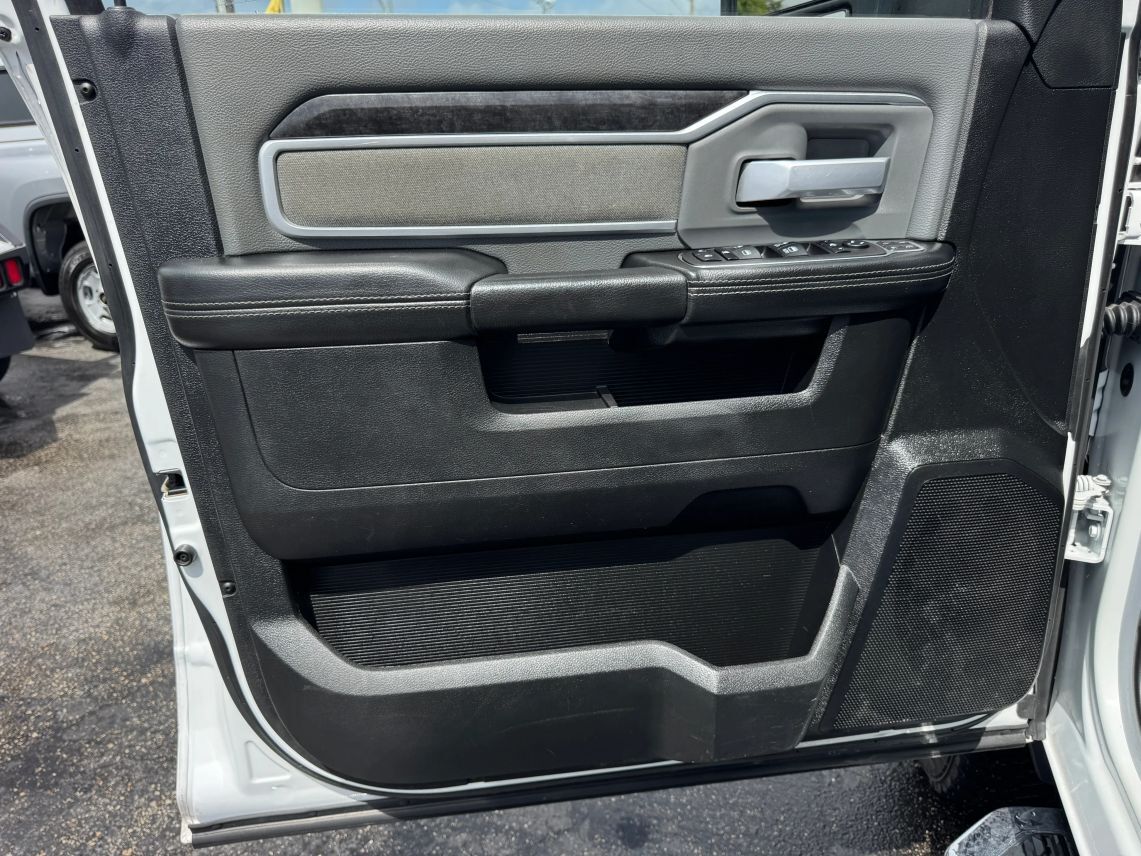 2023 Ram 3500 Crew Cab Big Horn Pickup 4D 8 ft