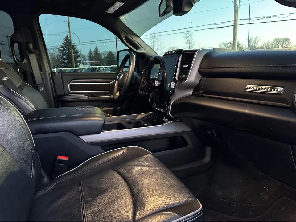 2023 Ram 3500 Laramie | 24IN Rims | Level Kit | 360 Camera | 68RFE | Sun Roof | 5th Wheel Prep | LVL 1 Group Redwater AB