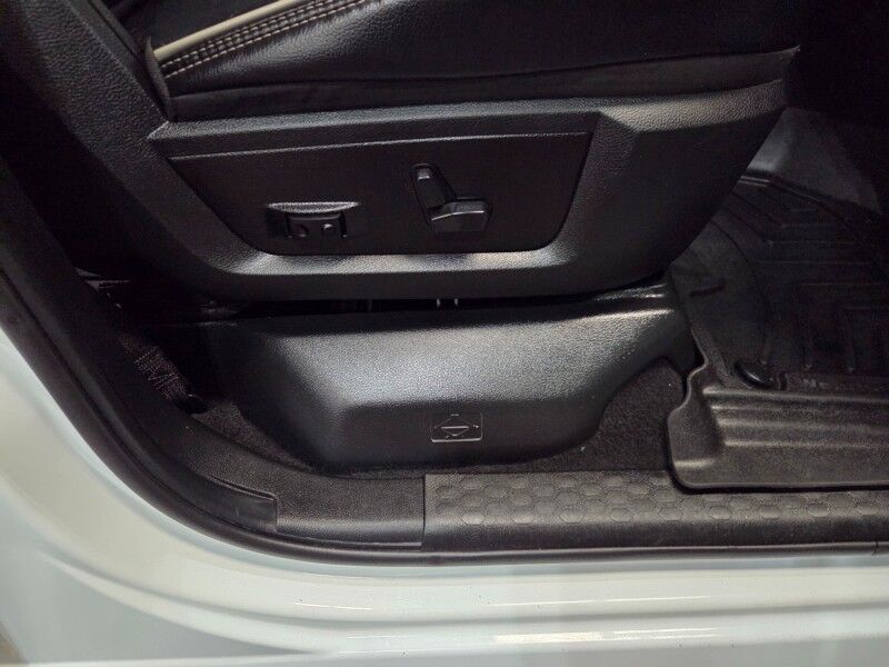 2023 Ram 3500 Laramie Dually 6.7L Diesel 12in GPS Camera FREE WARRANTY Arlington TX