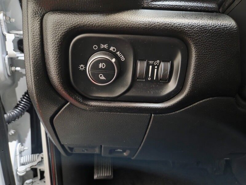 2023 Ram 3500 Laramie Dually 6.7L Diesel 12in GPS Camera FREE WARRANTY Arlington TX