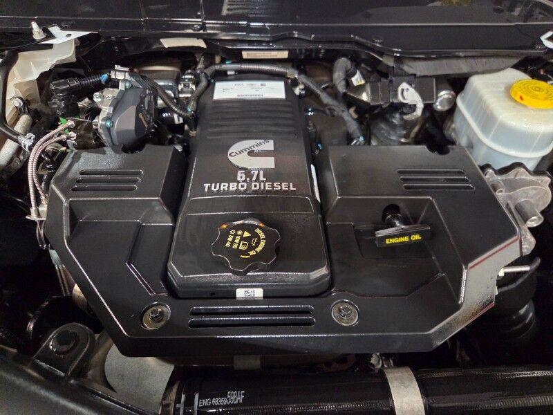 2023 Ram 3500 Laramie Dually 6.7L Diesel 12in GPS Camera FREE WARRANTY Arlington TX