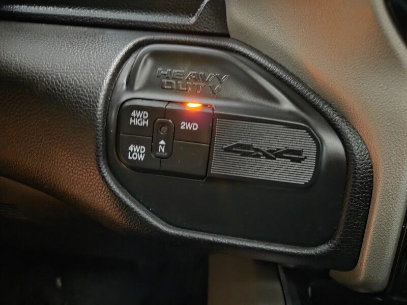 2023 Ram 3500 Laramie Dually 6.7L Diesel 12in GPS Camera FREE WARRANTY Arlington TX