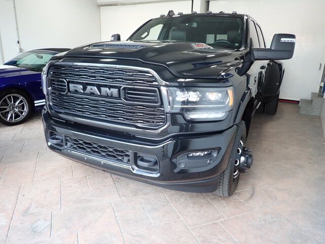 2023 Ram 3500 Limited 4X4 *DULEY* LEATHER NAVI MEGA CAB 6&apos;4&quot; BOX *DIESEL* Listowel ON