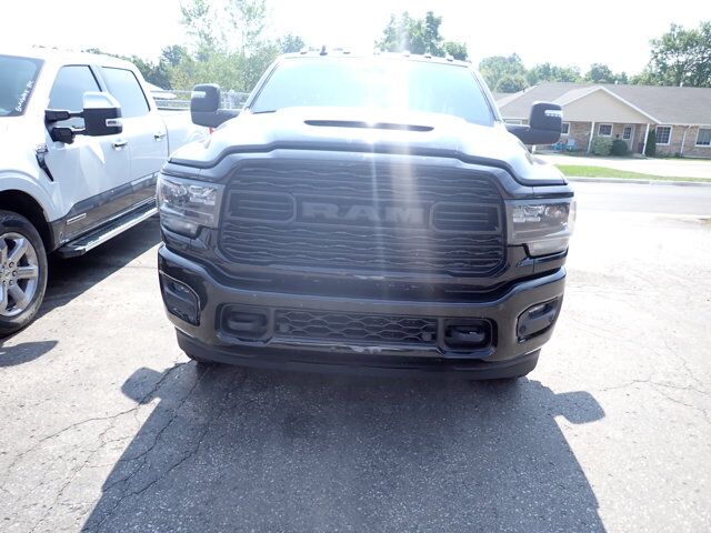 2023 Ram 3500 Limited 4X4 MEGA CAB 6&apos;4&quot; BOX *DIESEL* Listowel ON