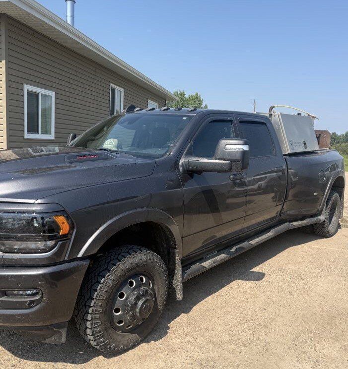 2023 Ram 3500 Limited Crew Cab 4x4 | Cummins Turbo Diesel | Leather | Heated Vented Seats | 12IN Touchscreen | NAV