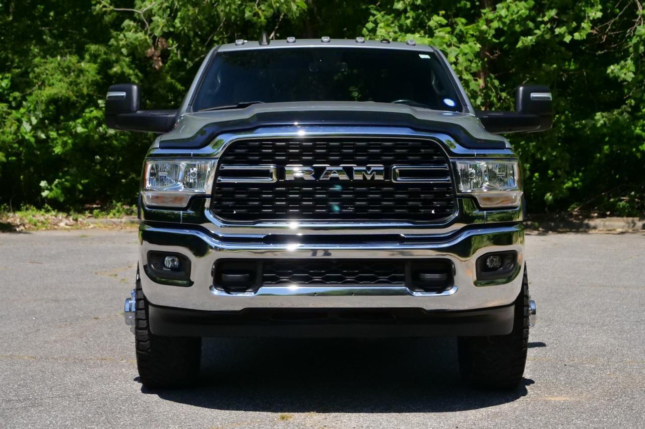 2023 Ram 3500 SLT / 4X4 / DRW / Knapheide PGTD Gooseneck Service Body / 9ft! Lincolnton NC