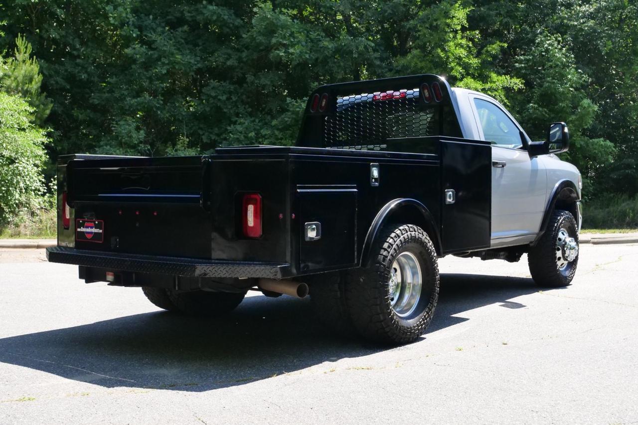 2023 Ram 3500 SLT / 4X4 / DRW / Knapheide PGTD Gooseneck Service Body / 9ft! Lincolnton NC