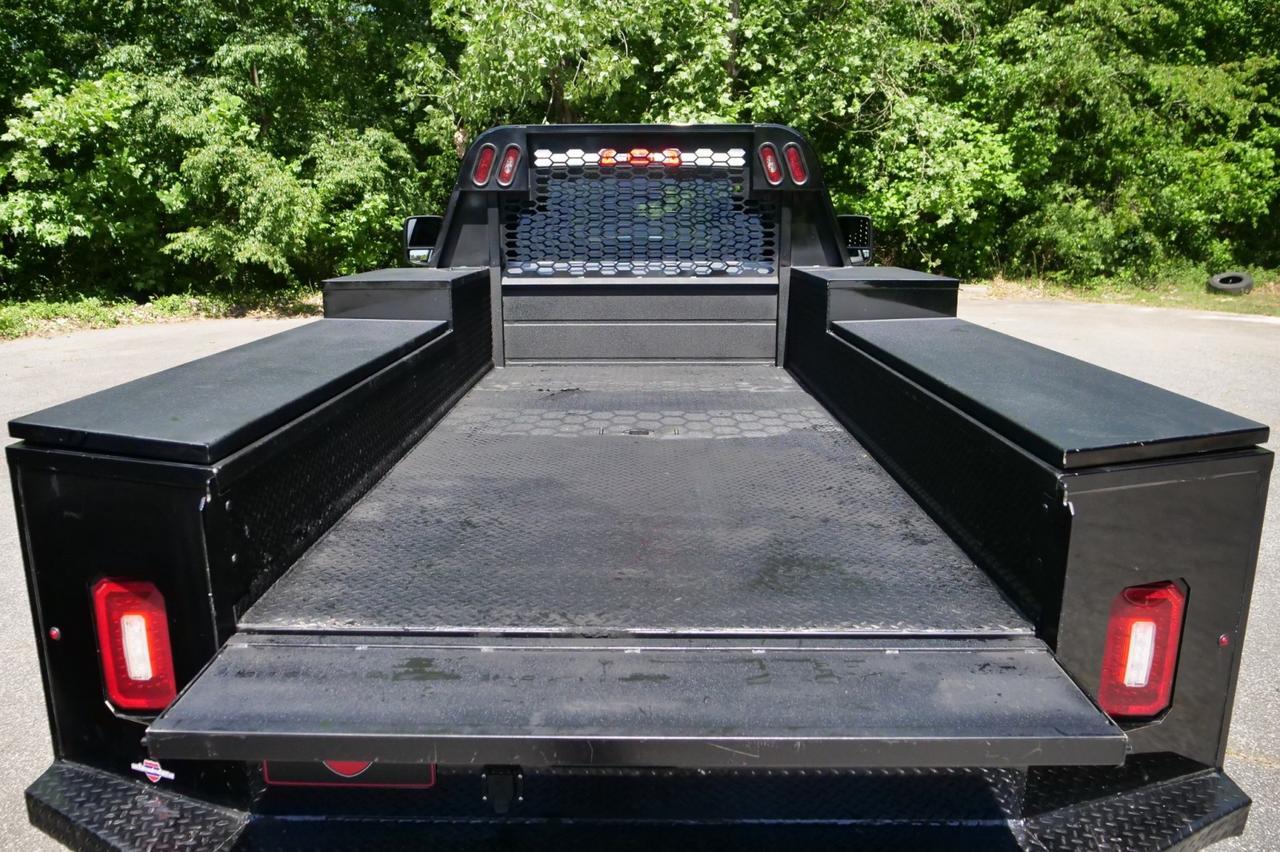 2023 Ram 3500 SLT / 4X4 / DRW / Knapheide PGTD Gooseneck Service Body / 9ft! Lincolnton NC