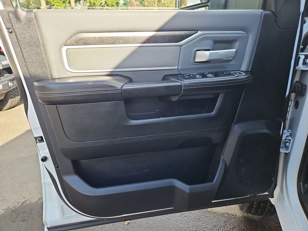 2023 Ram 3500 SLT Gresham OR