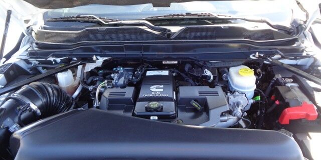 2023 Ram 3500 Utility ~ Crew Cab ~ 4x4 ~ Diesel ~ Rack ~ Only 39K Miles! Rocklin CA