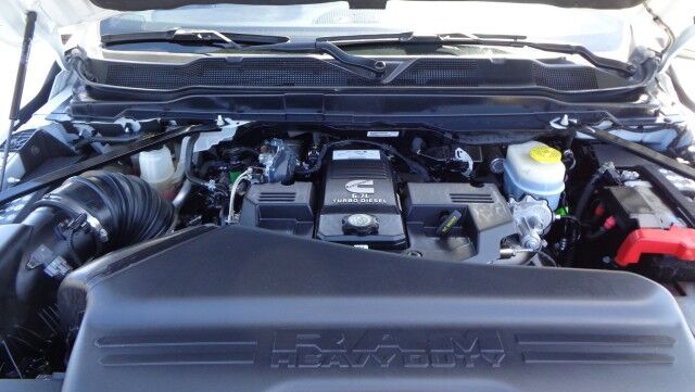 2023 Ram 3500 Utility ~ Crew Cab ~ 4x4 ~ Diesel ~ Rack ~ Only 53K Miles! Rocklin CA