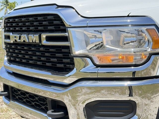 2023 Ram 4500 SLT 4x4 Crew Cab 12' Steel Flatbed Gooseneck Hauler Truck Homestead FL