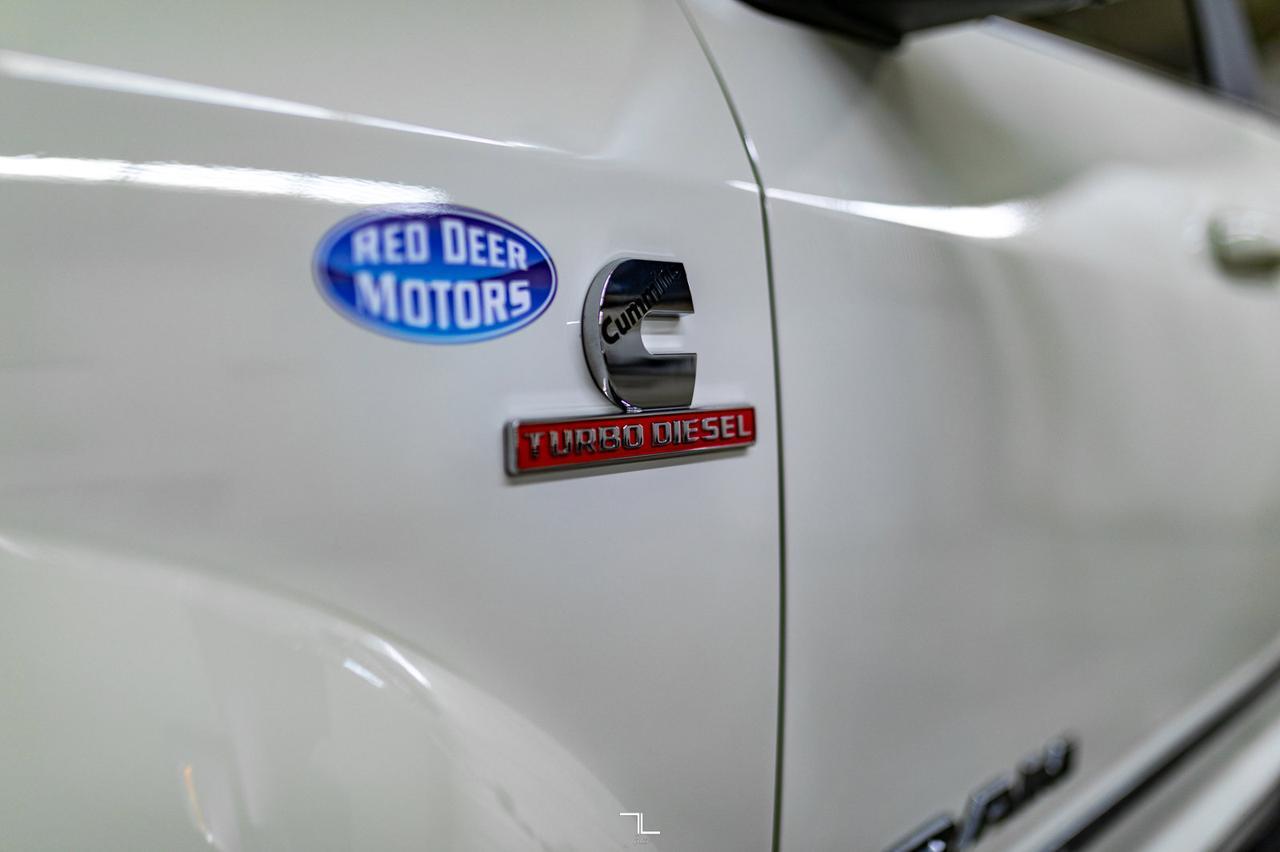 2023 Ram 5500 4x4 Crew Cab Limited Deck Diesel AISIN Leather Nav Red Deer AB