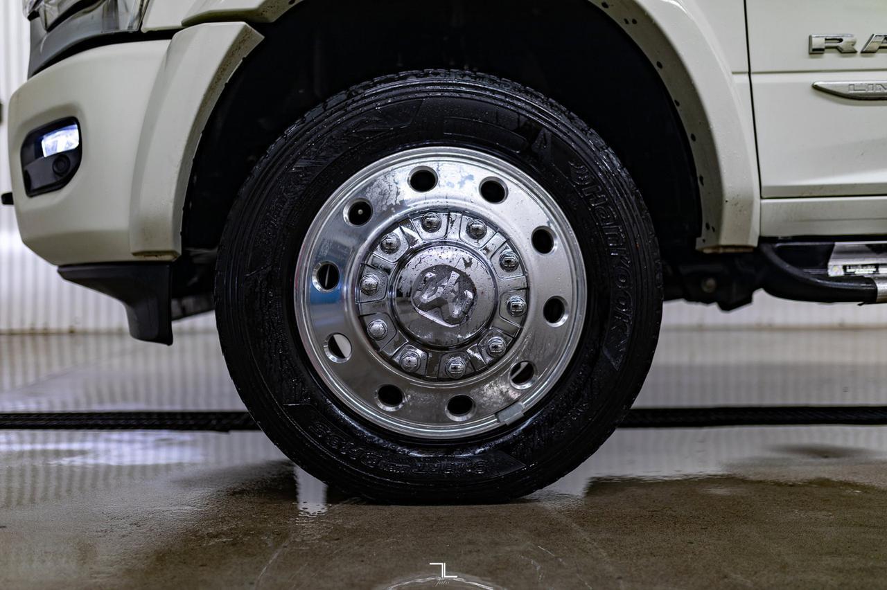 2023 Ram 5500 4x4 Crew Cab Limited Deck Diesel AISIN Leather Nav Red Deer AB