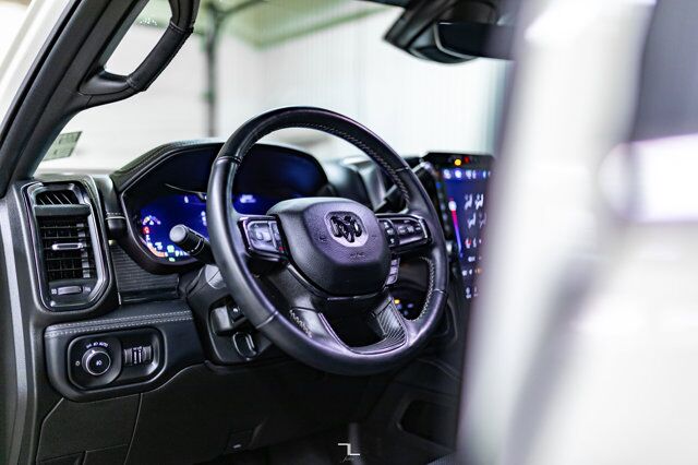 2023 Ram 5500 4x4 Crew Cab Limited Deck Diesel AISIN Leather Nav Red Deer AB