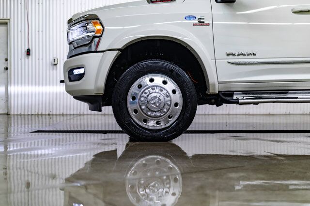 2023 Ram 5500 4x4 Crew Cab Limited Deck Diesel AISIN Leather Nav Red Deer AB