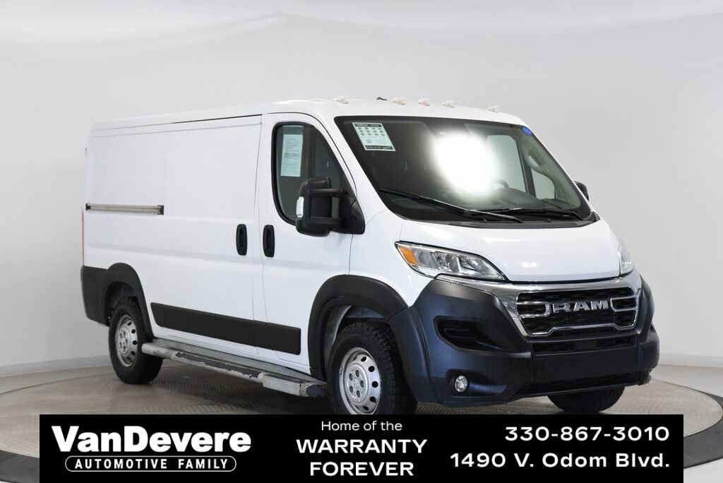 2023 Ram ProMaster 2500 Base Akron