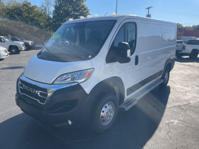 2023 Ram ProMaster 2500 Cargo Van Low Roof 136 WB
