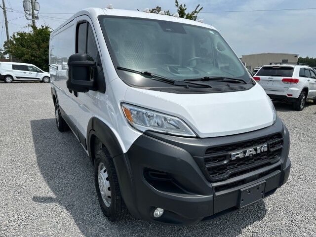2023 Ram ProMaster 2500 Cargo Van w/ TommyGate Lift & Bulkhead Ashland VA
