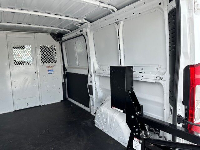2023 Ram ProMaster 2500 Cargo Van w/ TommyGate Lift & Bulkhead Ashland VA