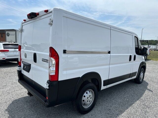2023 Ram ProMaster 2500 Cargo Van w/ TommyGate Lift & Bulkhead Ashland VA