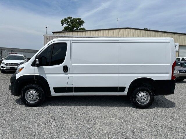 2023 Ram ProMaster 2500 Cargo Van w/ TommyGate Lift & Bulkhead Ashland VA