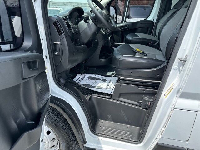 2023 Ram ProMaster 2500 Cargo Van w/ TommyGate Lift & Bulkhead Ashland VA