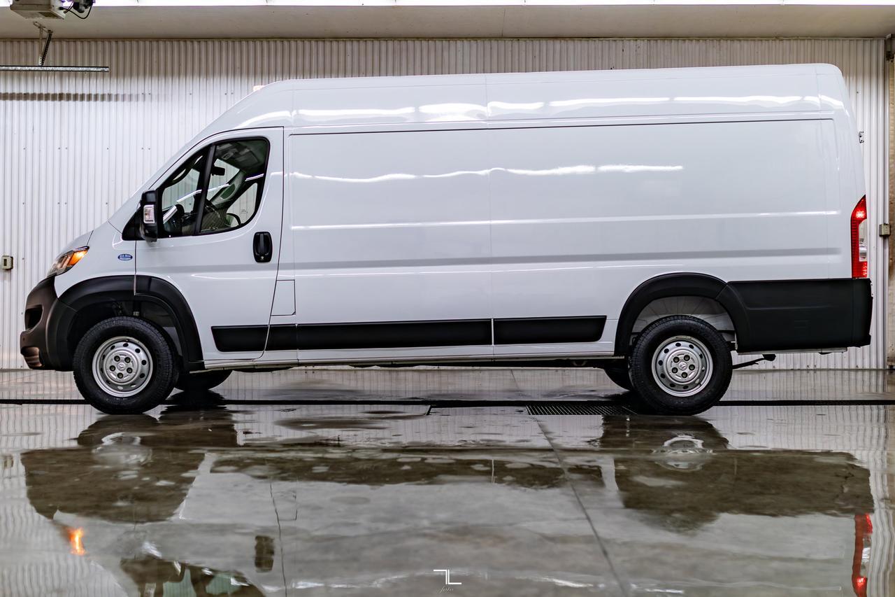 2023 Ram ProMaster 3500 Ext High Roof Cargo Van BCam Red Deer AB