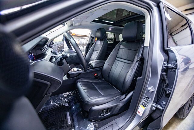 2023 Range Rover Evoque AWD S Leather Roof Nav BCam Red Deer AB