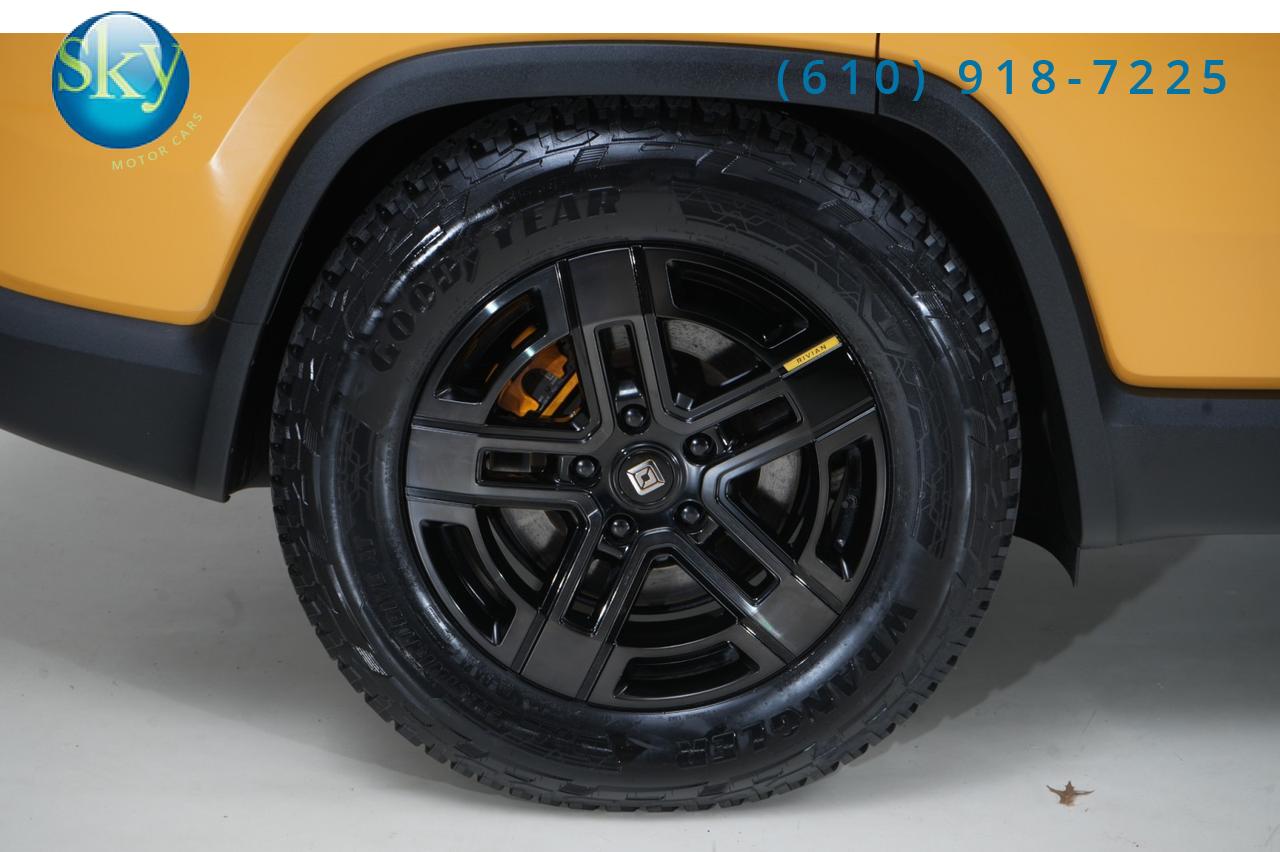 2023 Rivian R1S AWD Quad-Motor Large Pack Adventure West Chester PA