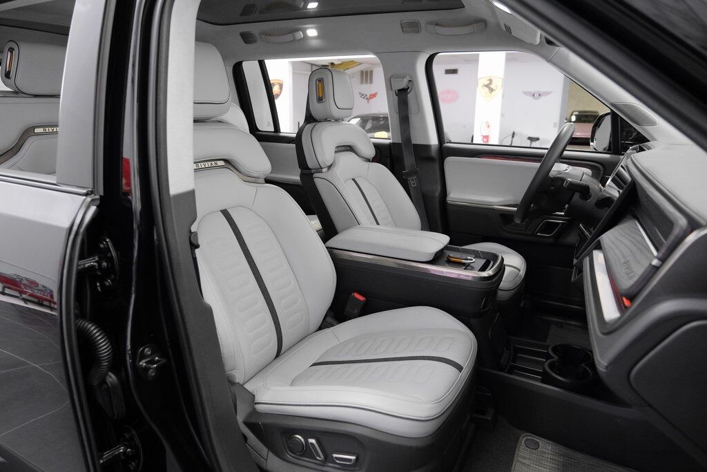 2023 Rivian R1S Adventure Carrollton TX