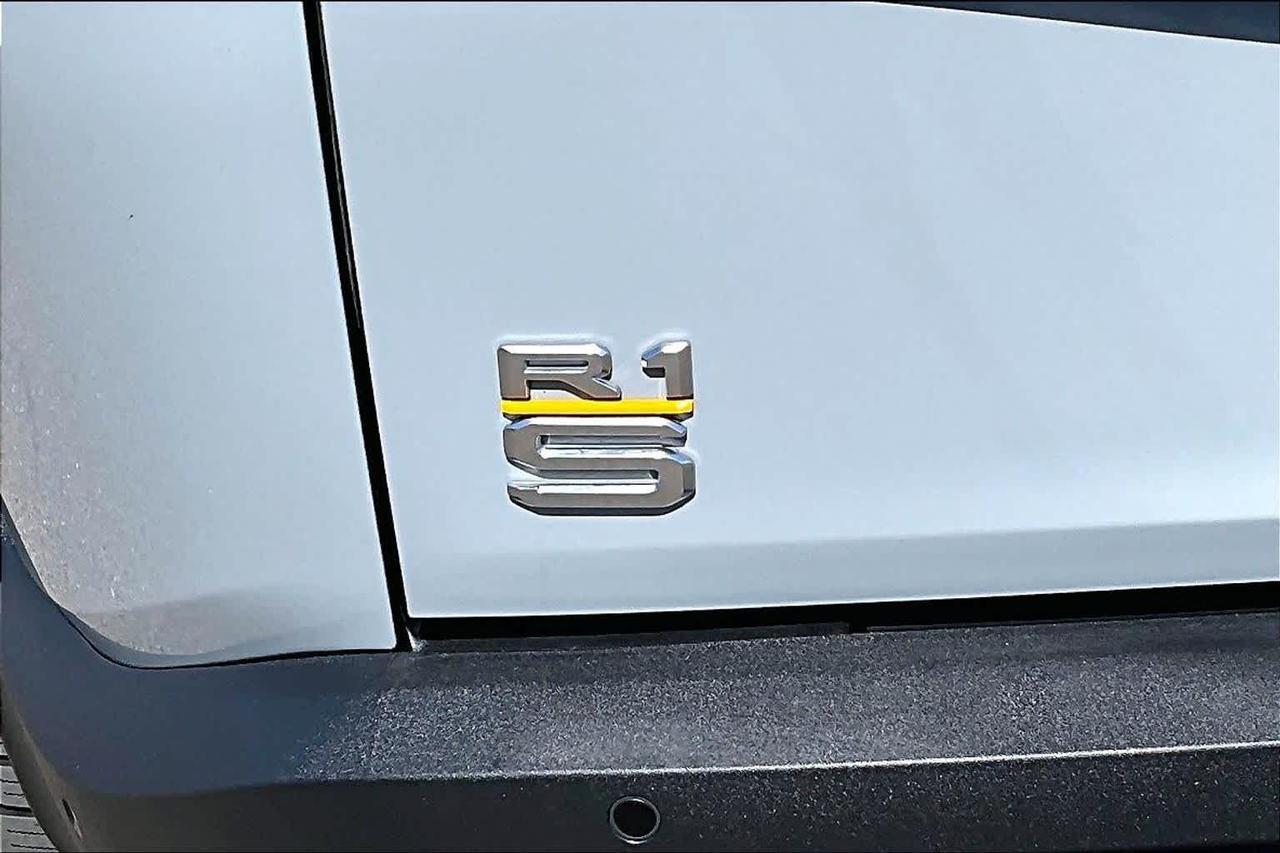 2023 Rivian R1S Adventure Folsom CA