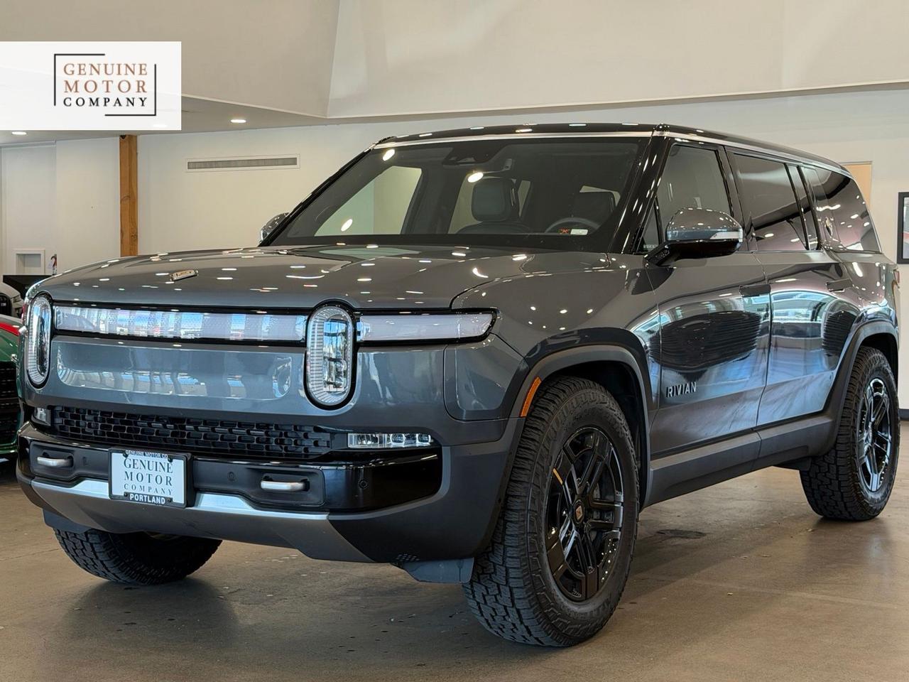2023 Rivian R1S