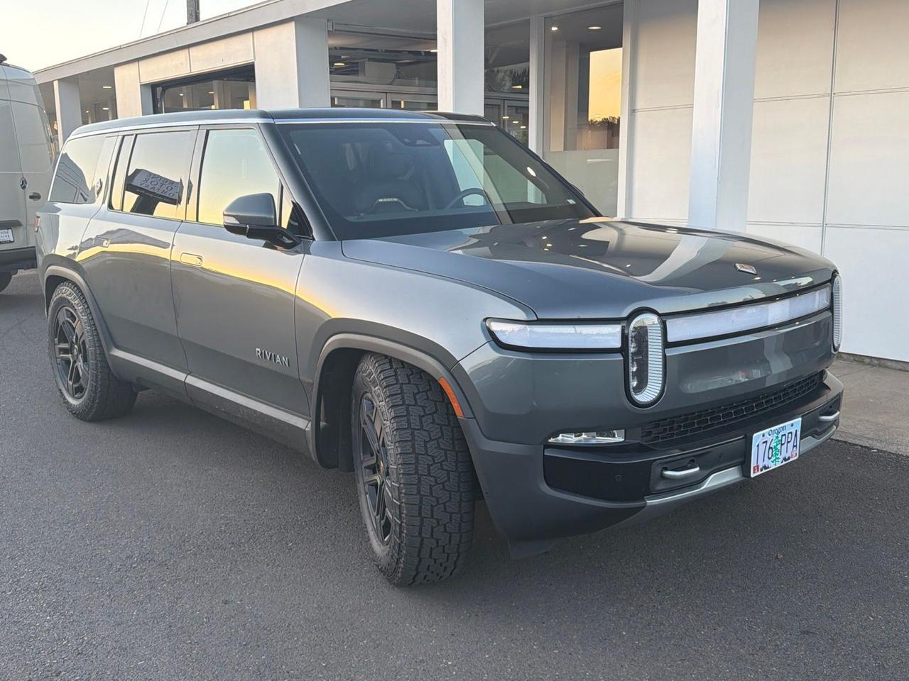 2023 Rivian R1S Adventure
