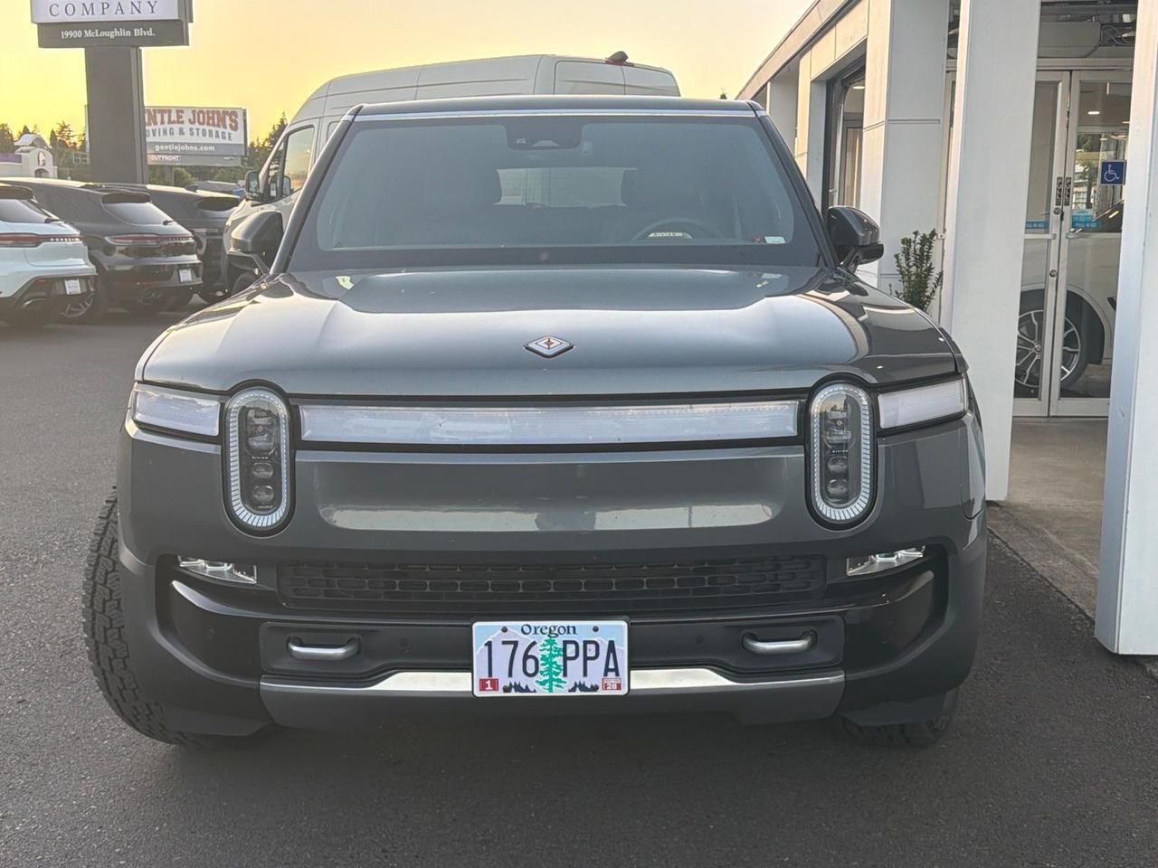 2023 Rivian R1S Adventure