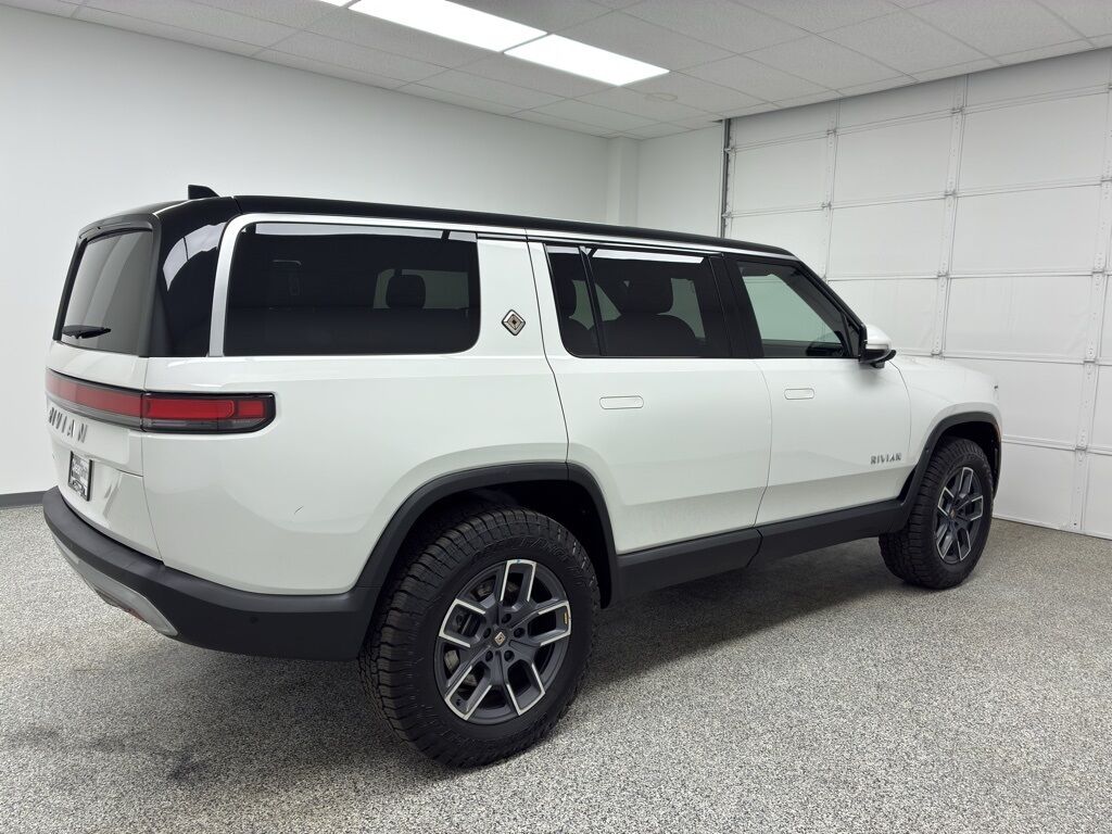 2023 Rivian R1S Adventure Highlands Ranch CO