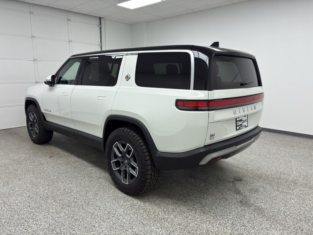 2023 Rivian R1S Adventure Highlands Ranch CO