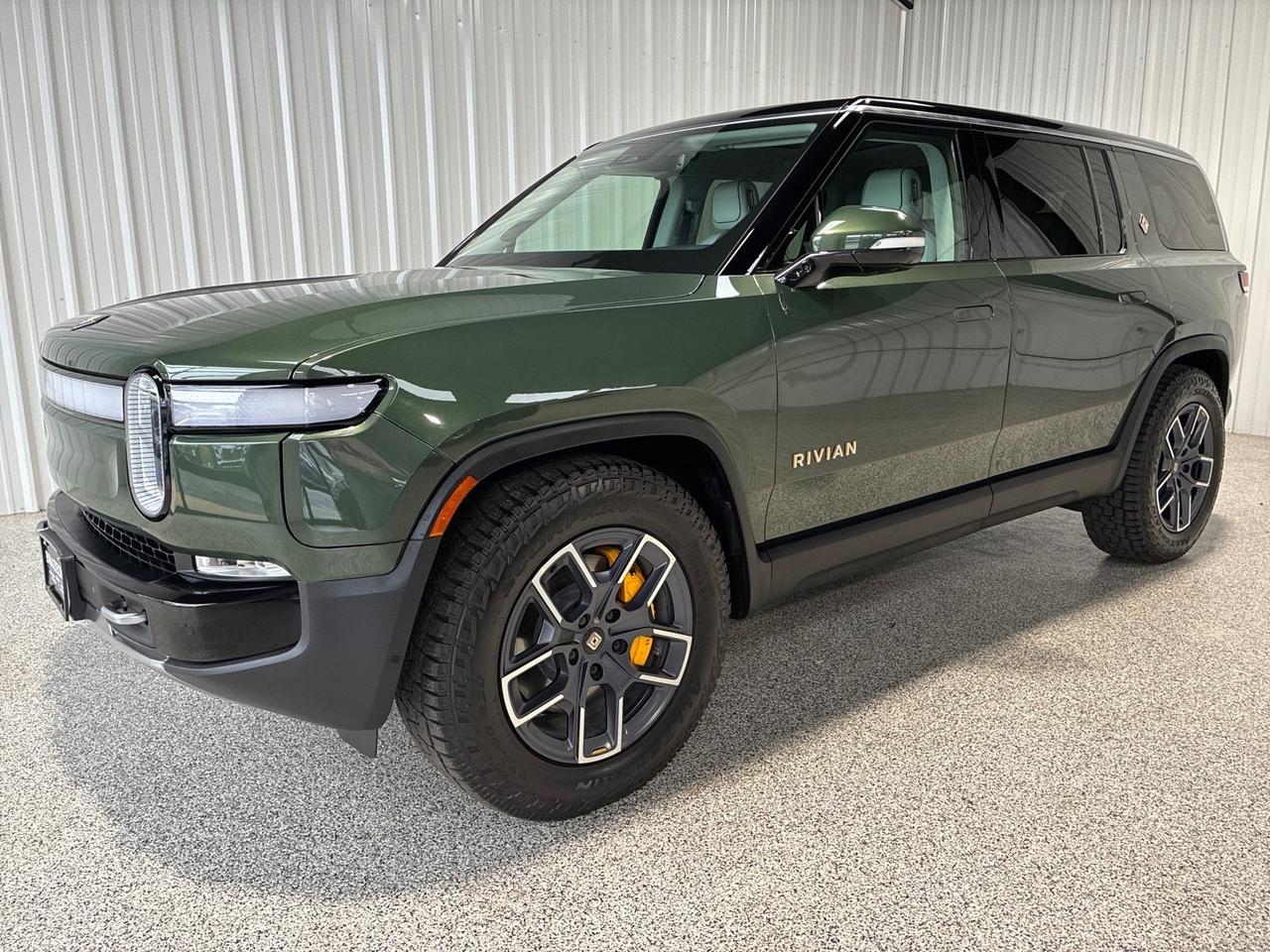 2023 Rivian R1S Adventure