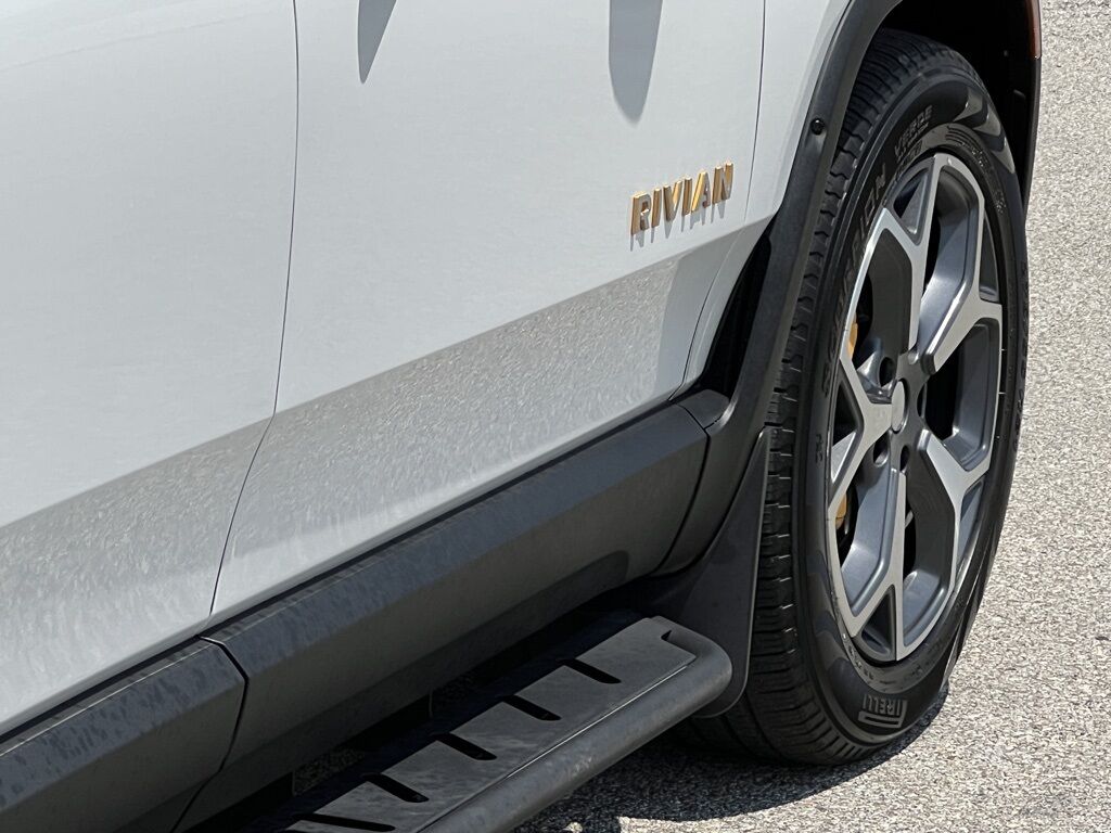 2023 Rivian R1S Adventure Indianapolis IN