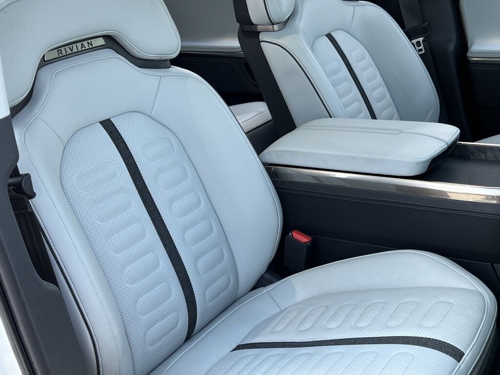 2023 Rivian R1S Adventure Indianapolis IN